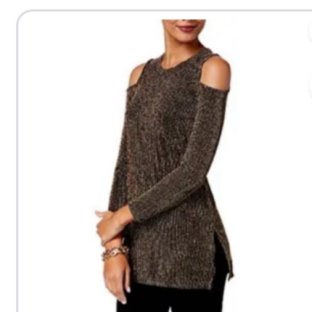 Michael Kors black/gold metallic shoulder cut out shirt. Size large.